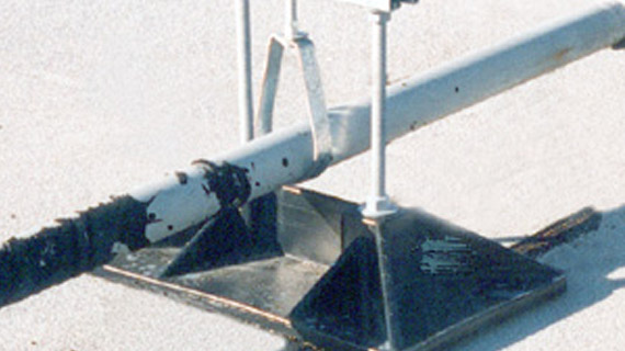 PP10 with channel and hanger pipe support for roof